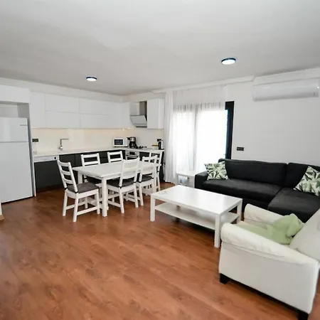 300m To 2 Bedroom Upstairs Flat With Pool - Yeni Duenya B2 * Bodrum