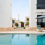 Apartment 300m To 2 Bedroom Upstairs Flat With Pool B2 - Yeni Dunya Bodrum