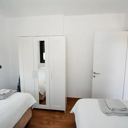Brand New 2 Bedroom Floor Flat With Pool B2 Apartment Bodrum