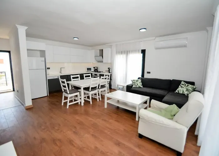 300m To 2 Bedroom Upstairs Flat With Pool B2 - Yeni Dunya * Bodrum